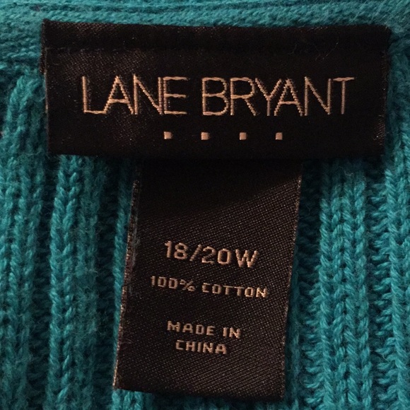 Women’s Cable Knit Sweater - Picture 4 of 4